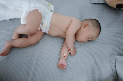 商水溶豆几个月宝宝可以吃